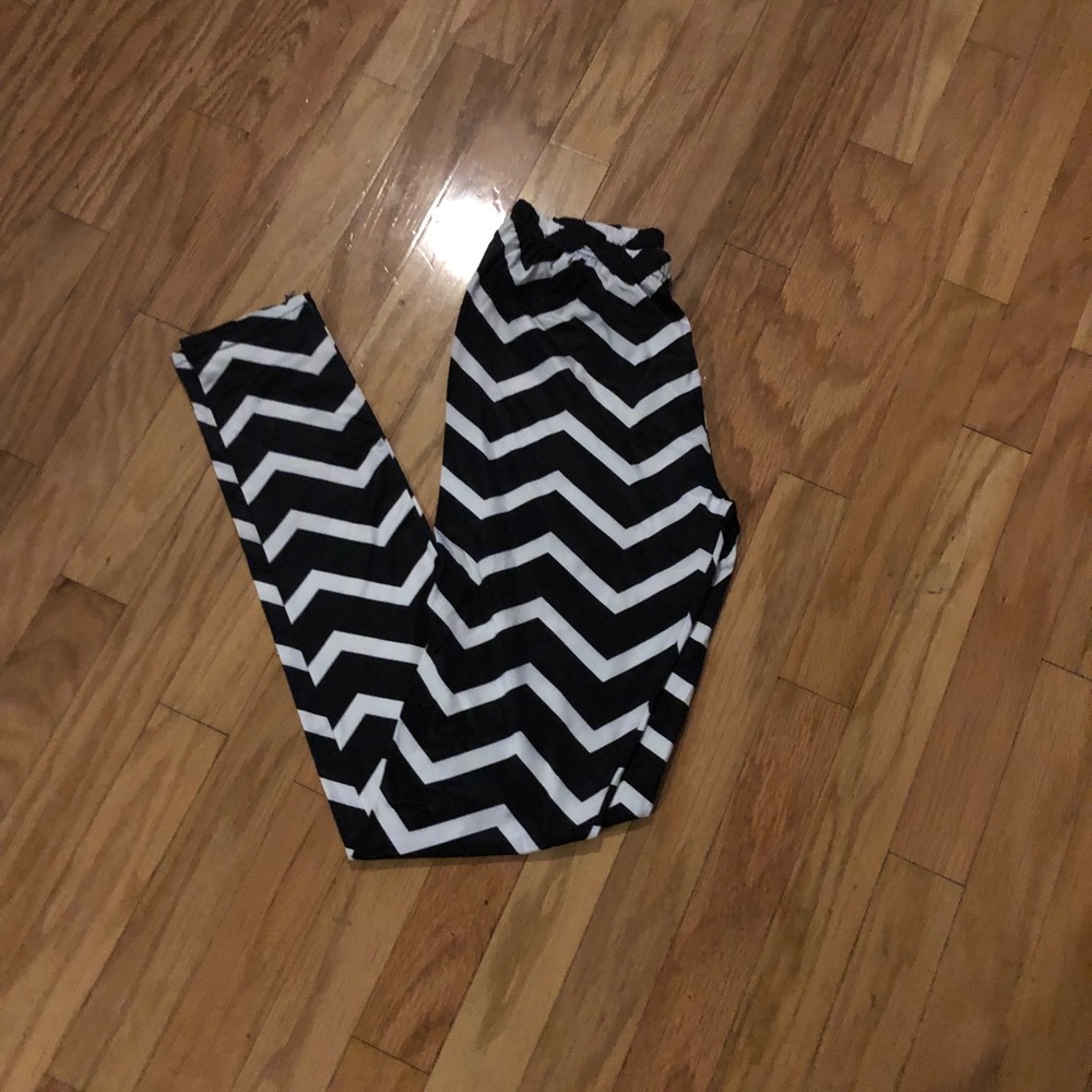 Chevron print leggings